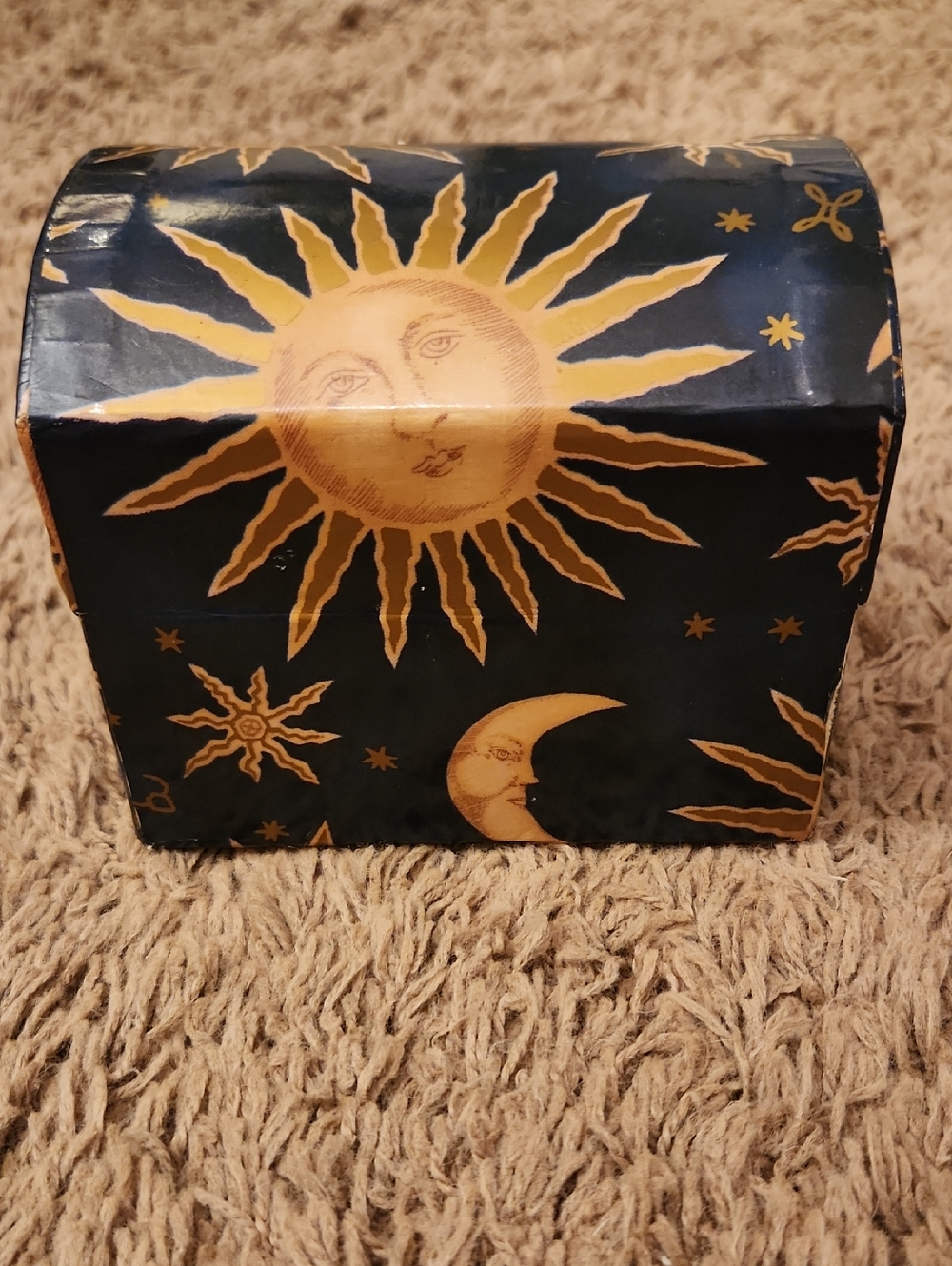 Vintage 90s Celestial Sun & Moon Treasure Box/Jewelry Trunk - Whimsical Decor - Picture 4 of 8